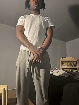 SluttyLyfe4L online show from April 9, 2026, 6:19 am