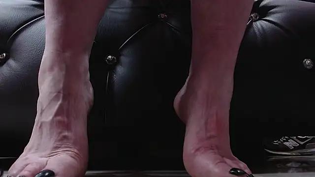 Snapshot of Luciana_Ass chatting on February 17, 2025, 8:47 pm Luciana Ass online show from February 17, 2025, 8:47 pm