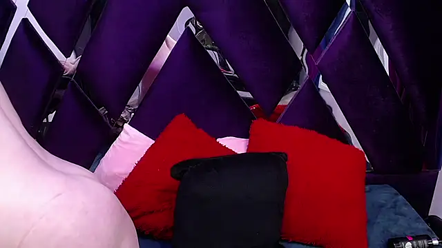 Snapshot of Luciana_Ass chatting on October 17, 2025, 9:39 pm Luciana Ass online show from October 17, 2025, 9:39 pm