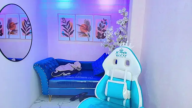 Dafne huges online show from September 19, 2025, 7:36 pm