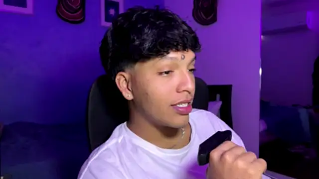 Xander bonnet1 online show from December 4, 2025, 12:25 pm