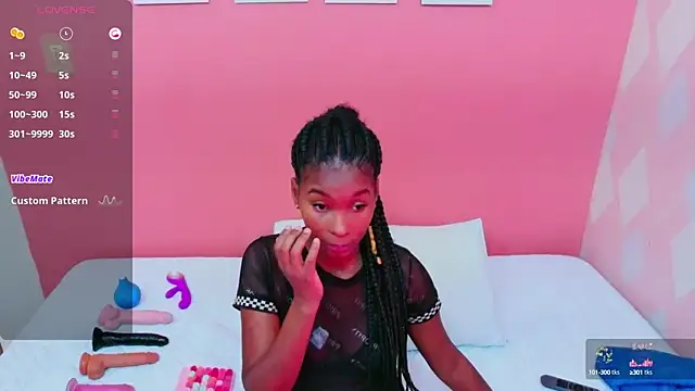 Snapshot of petitelittleebony chatting on September 11, 2025, 7:25 pm petitelittleebony online show from September 11, 2025, 7:25 pm