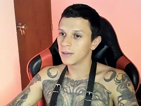 Snapshot of goodboy69l chatting on March 1, 2026, 11:40 pm goodboy69l online show from March 1, 2026, 11:40 pm