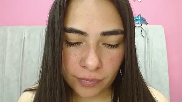 Snapshot of missexy303av chatting on January 4, 2025, 2:04 pm missexy303av online show from January 4, 2025, 2:04 pm