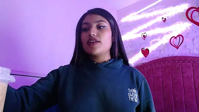 Snapshot of SarahStones chatting on March 14, 2025, 8:42 am SarahStones online show from March 14, 2025, 8:42 am