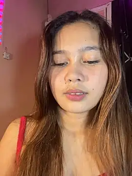 Snapshot of ursweet_babygirl chatting on March 19, 2026, 4:22 pm ursweet babygirl online show from March 19, 2026, 4:22 pm