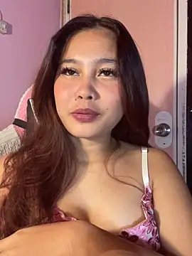 Snapshot of ursweet_babygirl chatting on April 10, 2026, 5:17 pm ursweet babygirl online show from April 10, 2026, 5:17 pm