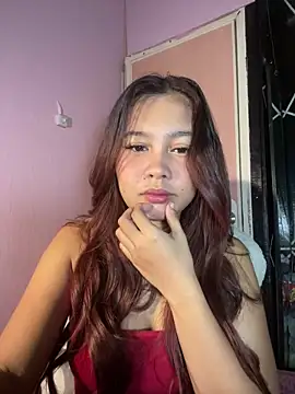 Snapshot of ursweet_babygirl chatting on April 18, 2026, 4:11 pm ursweet babygirl online show from April 18, 2026, 4:11 pm