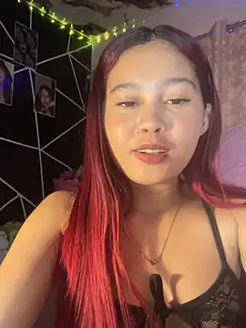 Snapshot of ursweet_babygirl chatting on July 5, 2026, 5:31 pm ursweet babygirl online show from July 5, 2026, 5:31 pm