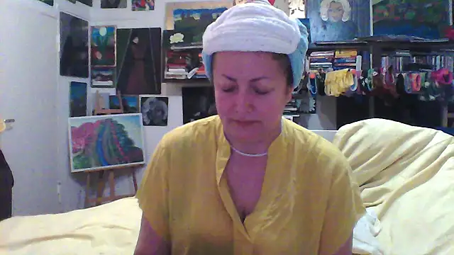 MariaAnaSunshine online show from January 16, 2026, 7:51 pm