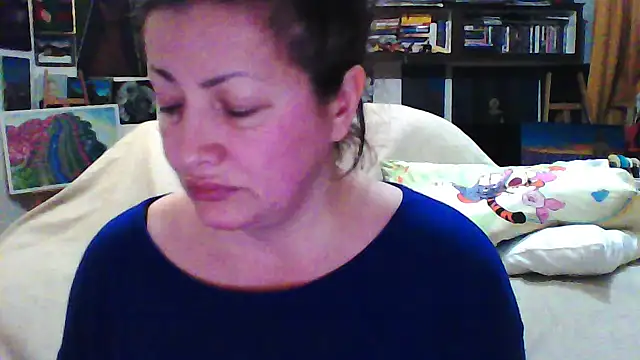 MariaAnaSunshine online show from February 12, 2026, 8:59 pm