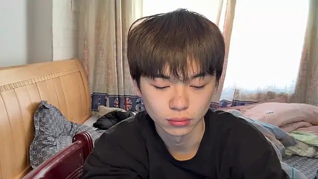 xiaottt1918 online show from January 13, 2025, 5:23 am