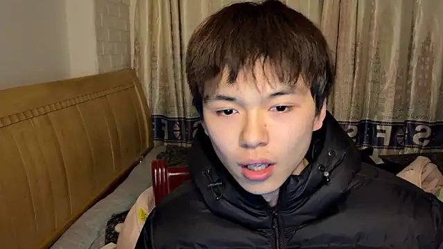 xiaottt1918 online show from January 25, 2025, 12:47 pm