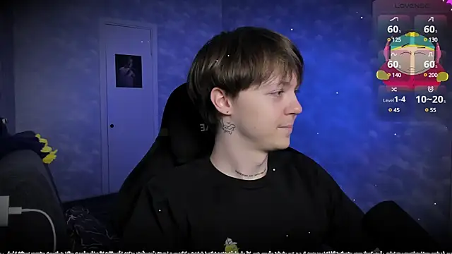 charonbaby1 online show from December 3, 2024, 7:33 pm