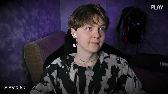 charonbaby1 online show from September 9, 2025, 11:26 pm