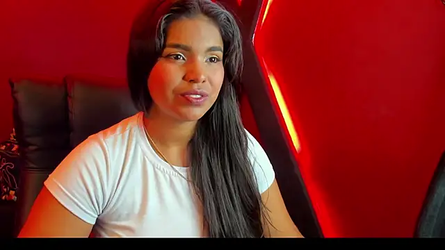 Snapshot of zoe_roux21 chatting on January 25, 2025, 3:51 am zoe roux21 online show from January 25, 2025, 3:51 am