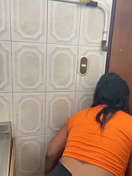 Snapshot of zoe_roux21 chatting on October 23, 2025, 10:19 pm zoe roux21 online show from October 23, 2025, 10:19 pm