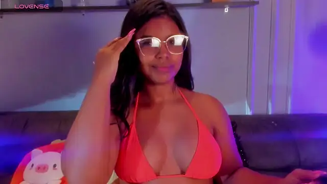 Snapshot of zoe_roux21 chatting on November 13, 2025, 4:55 am zoe roux21 online show from November 13, 2025, 4:55 am