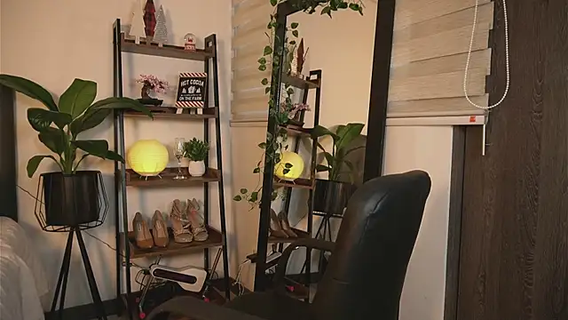 alexajhonsonsof online show from December 4, 2024, 10:41 pm