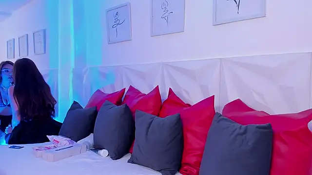 scarlet castro online show from March 26, 2026, 6:46 pm