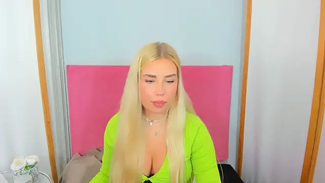 KristyHoney online show from February 1, 2025, 9:11 am