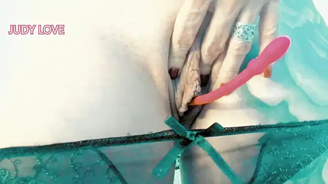 Sweet Apple01 online show from February 12, 2025, 7:56 pm