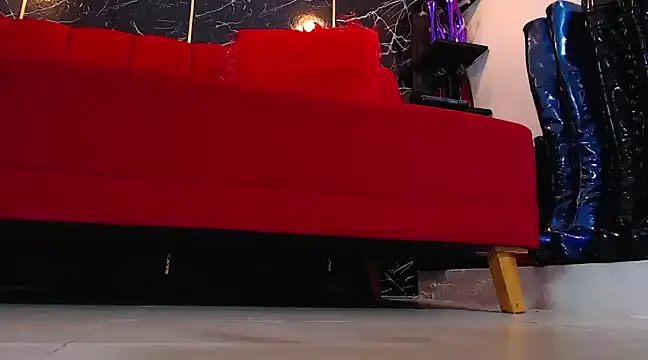 Snapshot of KatyMore_ chatting on December 16, 2024, 7:54 pm KatyMore online show from December 16, 2024, 7:54 pm