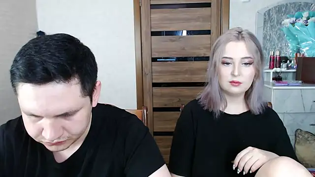 Kristy-Max online show from March 9, 2025, 9:36 pm