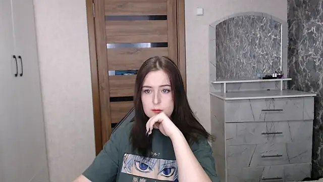 Kristy-Max online show from December 22, 2025, 9:45 pm