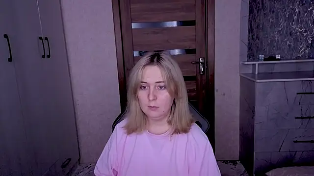 Kristy-Max online show from February 16, 2026, 11:50 am