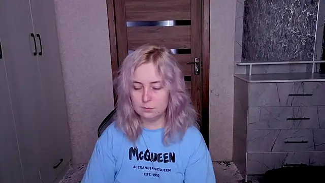 Kristy-Max online show from March 21, 2026, 6:40 am