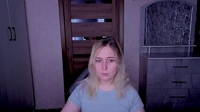 Snapshot of Kristy-Max chatting on June 26, 2026, 8:57 pm Kristy-Max online show from June 26, 2026, 8:57 pm