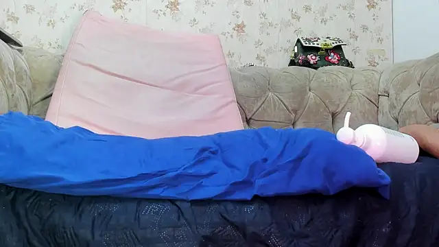 Snapshot of fer_dz chatting on January 14, 2025, 6:07 pm fer dz online show from January 14, 2025, 6:07 pm