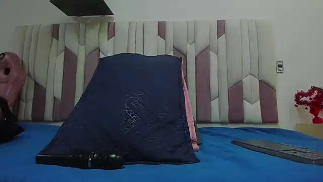 Snapshot of fer_dz chatting on February 27, 2025, 12:02 pm fer dz online show from February 27, 2025, 12:02 pm