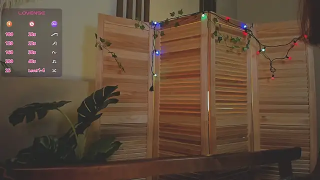 SunnyRisha online show from December 20, 2024, 5:57 am