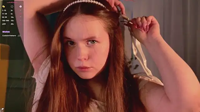 SunnyRisha online show from October 20, 2025, 5:08 am