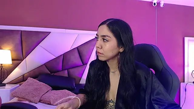 KarolandMichel online show from December 29, 2024, 4:08 pm