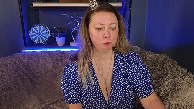 JesiaFoxi online show from January 8, 2025, 12:15 pm