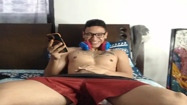 Tobicutee online show from February 6, 2026, 4:10 pm