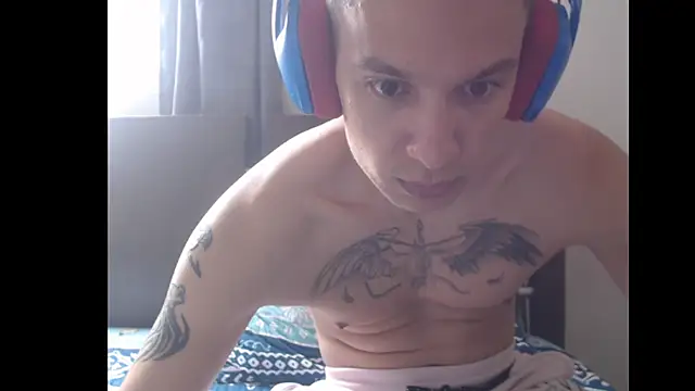 Tobicutee online show from April 29, 2026, 4:55 pm