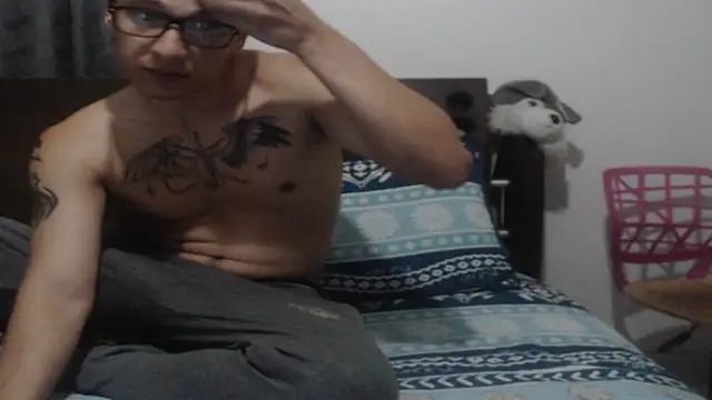 Snapshot of Tobicutee chatting on May 1, 2026, 3:33 am Tobicutee online show from May 1, 2026, 3:33 am