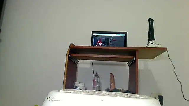 Snapshot of SensualGata13 chatting on October 1, 2025, 10:27 pm SensualGata13 online show from October 1, 2025, 10:27 pm