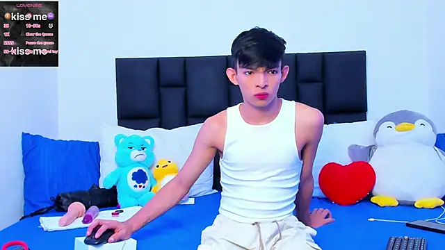 Tonny twink  online show from March 9, 2025, 9:57 am