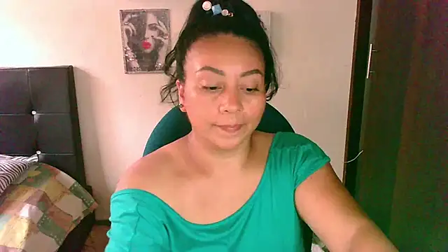 zaray bella online show from April 10, 2026, 9:30 pm