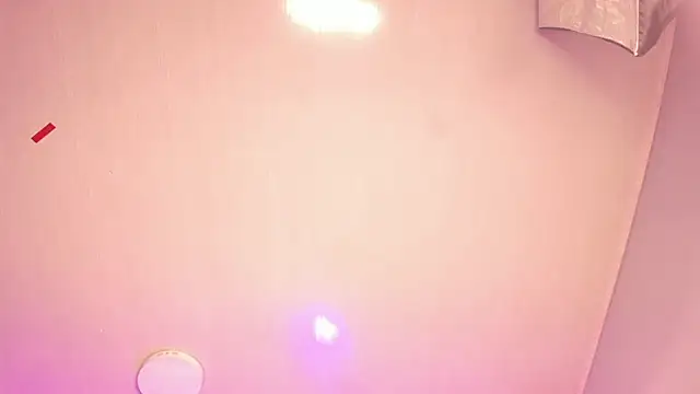 Giovanna oliveira online show from February 28, 2025, 9:36 am