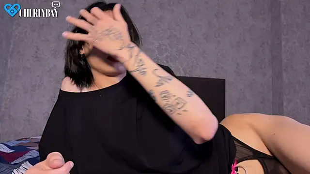 CHERLYBAY online show from April 10, 2026, 6:40 am