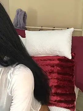 niccki3 online show from February 11, 2025, 6:40 am