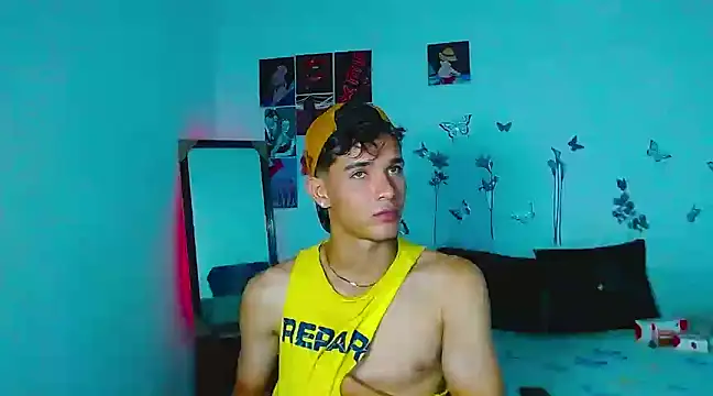 cristofer 988 online show from February 19, 2025, 1:40 am