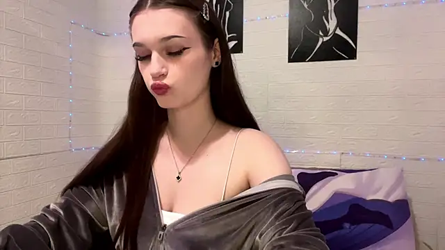 Snapshot of GosToGeo chatting on April 12, 2026, 4:12 pm GosToGeo online show from April 12, 2026, 4:12 pm