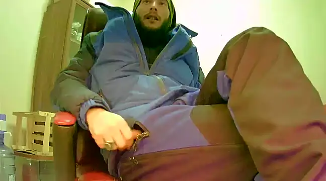 hardbigcock16 online show from February 12, 2025, 6:51 am